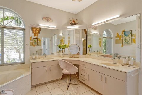 Купить виллу или дом в Сарасота, Флорида 6 комнат, 202.99м2, № 1511993 - фото 25