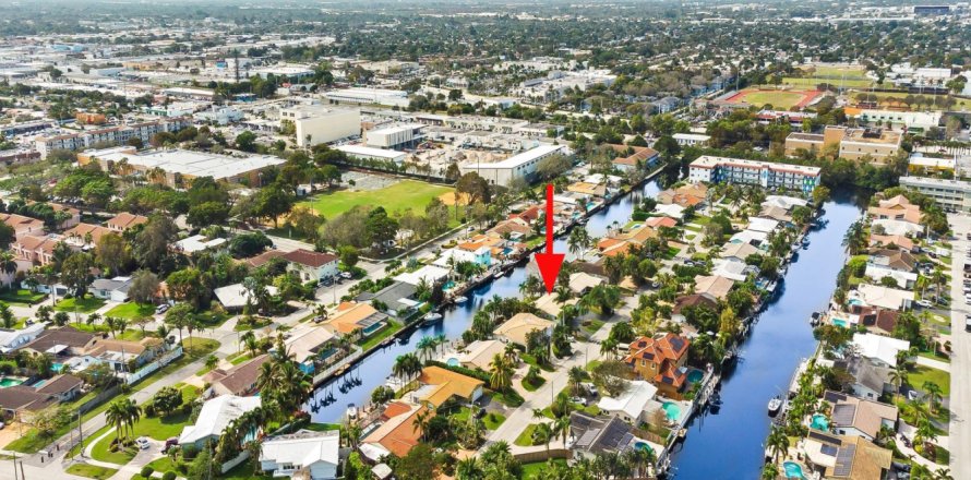 Casa en Fort Lauderdale, Florida 3 dormitorios, 137.4 m2 № 1007678
