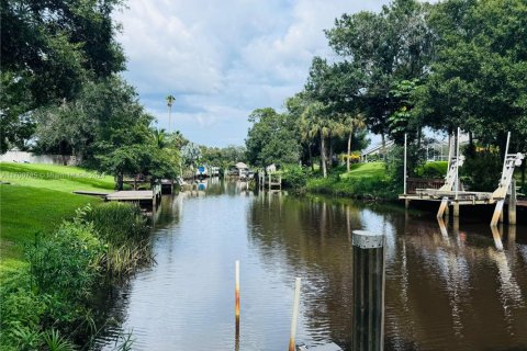 Casa en venta en Port St. Lucie, Florida, 4 dormitorios № 2014241 - foto 12