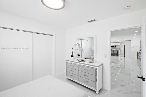 Casa en venta en Miami, Florida, 4 dormitorios, 198.35 m2 № 1958527 - foto 28