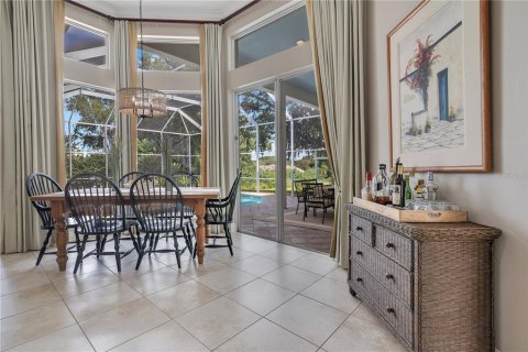 House in Windermere, Florida 4 bedrooms, 312.06 sq.m. № 1831844 - photo 10