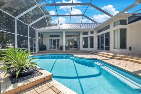 House in Windermere, Florida 4 bedrooms, 312.06 sq.m. № 1831844 - photo 3