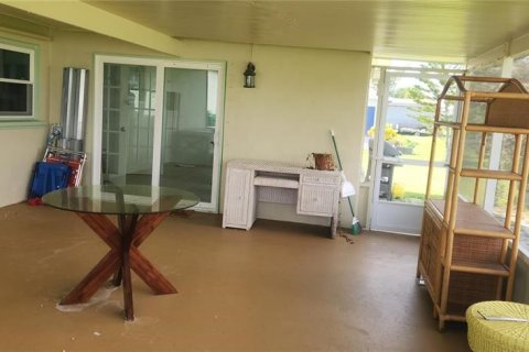 Villa ou maison à vendre à Port Charlotte, Floride: 3 chambres, 106.09 m2 № 2399328 - photo 23