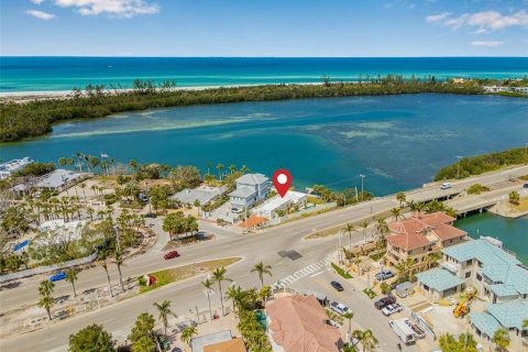 House in Sarasota, Florida 2 bedrooms, 127 sq.m. № 1689847 - photo 10