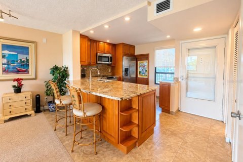 Condo in Clearwater, Florida, 1 bedroom  № 2395872 - photo 11
