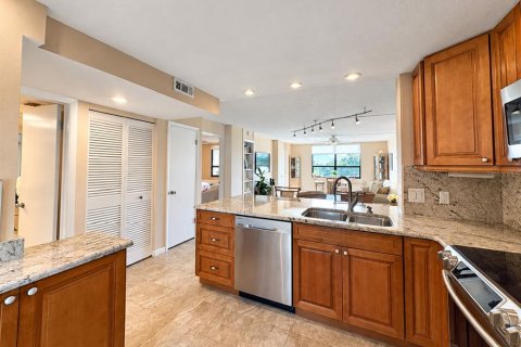 Condo in Clearwater, Florida, 1 bedroom  № 2395872 - photo 5
