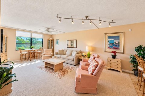 Condo in Clearwater, Florida, 1 bedroom  № 2395872 - photo 15