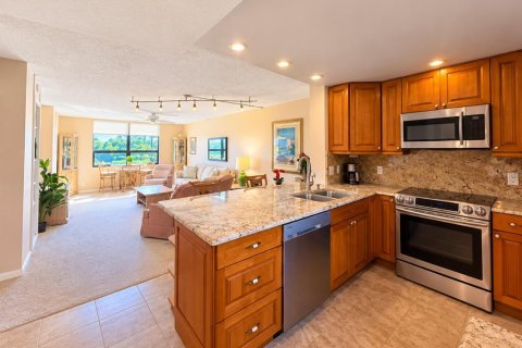 Condo in Clearwater, Florida, 1 bedroom  № 2395872 - photo 2