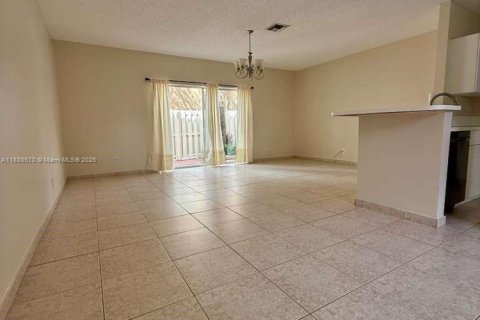 Touwnhouse à louer à Weston, Floride: 3 chambres, 142.51 m2 № 1938770 - photo 7