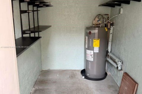 Touwnhouse à louer à Weston, Floride: 3 chambres, 142.51 m2 № 1938770 - photo 19