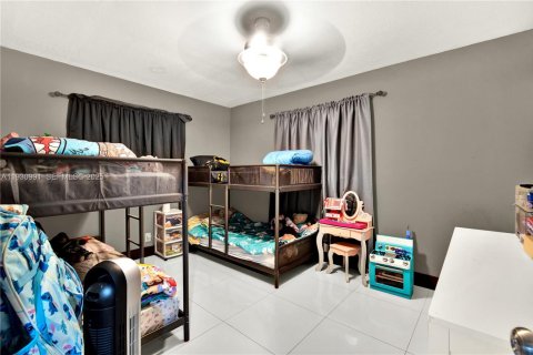 Купить виллу или дом в Помпано-Бич, Флорида 3 спальни, 106.28м2, № 1989811 - фото 15