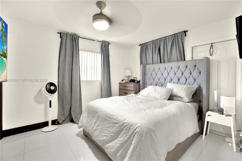 Купить виллу или дом в Помпано-Бич, Флорида 3 спальни, 106.28м2, № 1989811 - фото 18