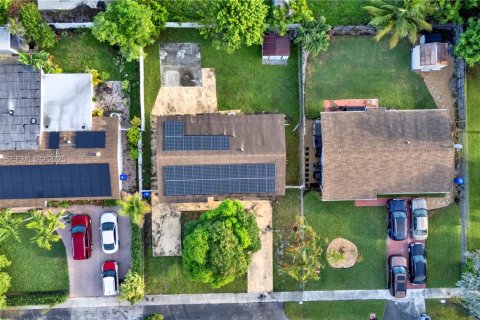 Купить виллу или дом в Помпано-Бич, Флорида 3 спальни, 106.28м2, № 1989811 - фото 28