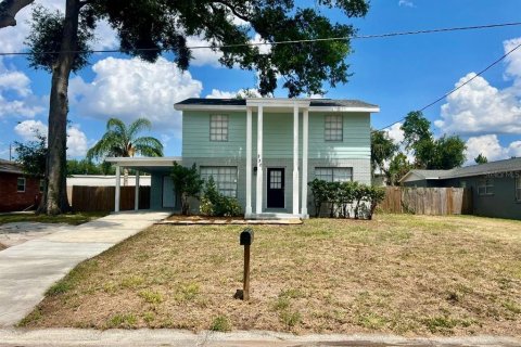 Casa en Brandon, Florida 3 dormitorios, 128.21 m2 № 2097203