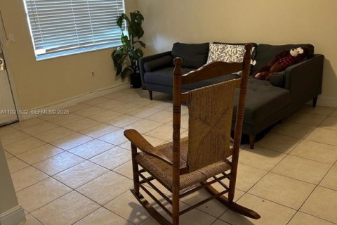 Appartement à louer à North Miami, Floride: 1 chambre, 92.9 m2 № 1975734 - photo 15
