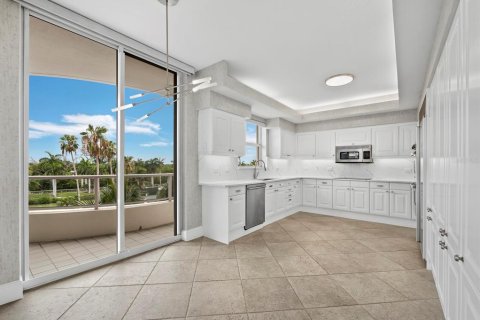 Condo in Longboat Key, Florida, 3 bedrooms № 2220509 - photo 18