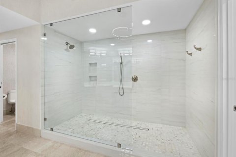 Condo in Longboat Key, Florida, 3 bedrooms № 2220509 - photo 13