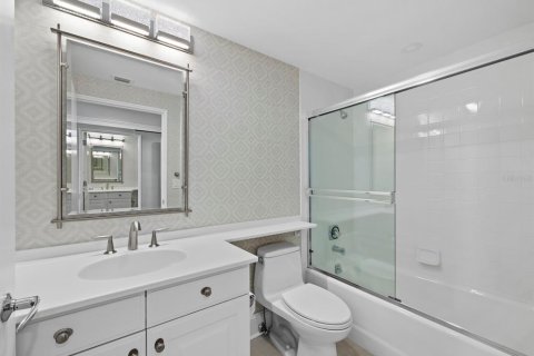 Condo in Longboat Key, Florida, 3 bedrooms № 2220509 - photo 30