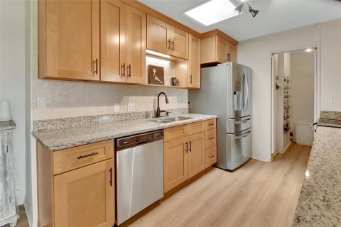 House in DeLand, Florida 4 bedrooms, 232.07 sq.m. № 1882987 - photo 18