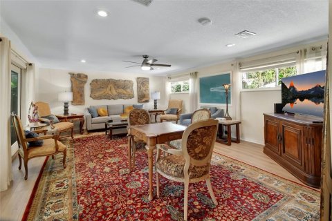 House in DeLand, Florida 4 bedrooms, 232.07 sq.m. № 1882987 - photo 21