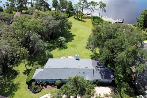 House in DeLand, Florida 4 bedrooms, 232.07 sq.m. № 1882987 - photo 1