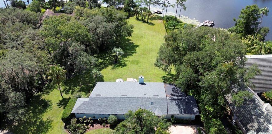 House in DeLand, Florida 4 bedrooms, 232.07 sq.m. № 1882987