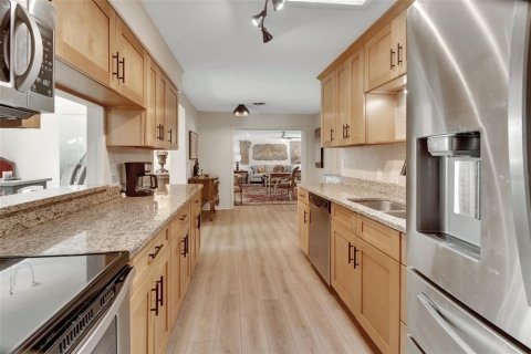 House in DeLand, Florida 4 bedrooms, 232.07 sq.m. № 1882987 - photo 19