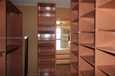 Copropriété à vendre à Miami, Floride: 1 chambre, 142.6 m2 № 1995048 - photo 16