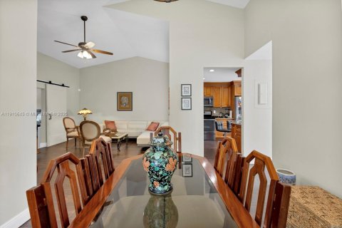 Casa en venta en Coconut Creek, Florida, 3 dormitorios, 121.7 m2 № 1967041 - foto 5
