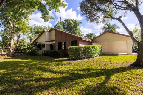 Casa en venta en Coconut Creek, Florida, 3 dormitorios, 121.7 m2 № 1967041 - foto 29