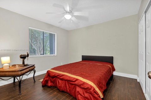 Casa en venta en Coconut Creek, Florida, 3 dormitorios, 121.7 m2 № 1967041 - foto 14