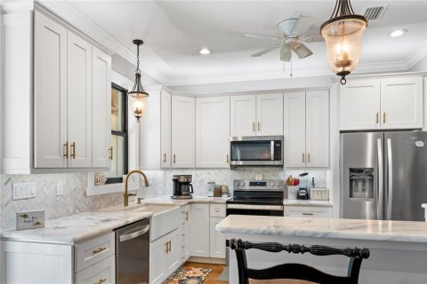 Casa en venta en Port Charlotte, Florida, 4 dormitorios, 215.07 m2 № 1881178 - foto 8