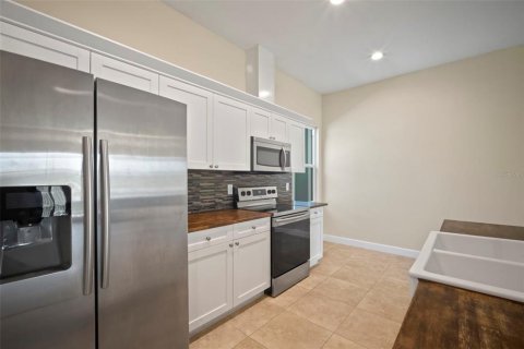 Touwnhouse à vendre à Tampa, Floride: 3 chambres, 204.38 m2 № 1909973 - photo 10