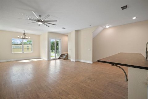 Touwnhouse à vendre à Tampa, Floride: 3 chambres, 204.38 m2 № 1909973 - photo 23
