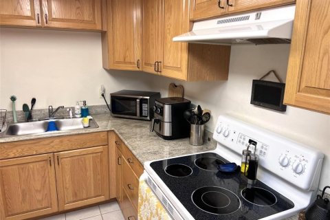 Condominio en venta en Gainesville, Florida, 2 dormitorios, 92.9 m2 № 1879227 - foto 6
