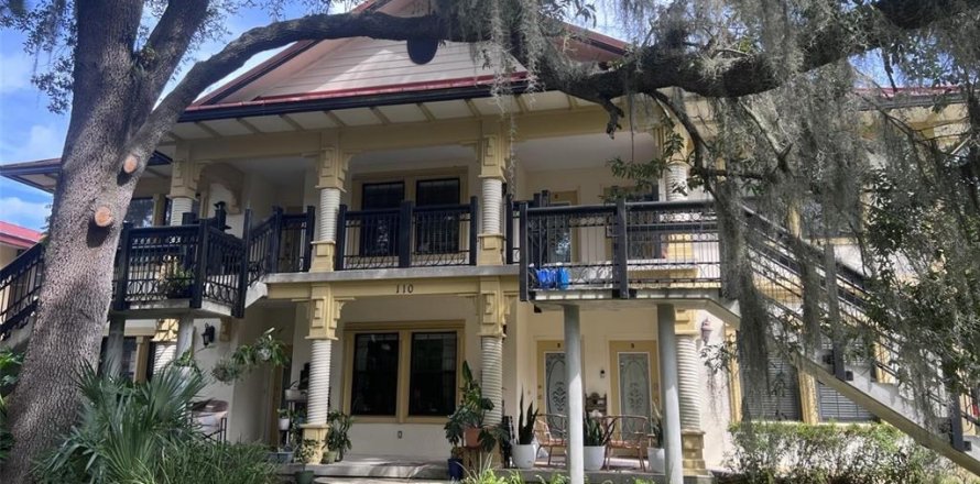 Condominio en Gainesville, Florida, 2 dormitorios  № 1879227
