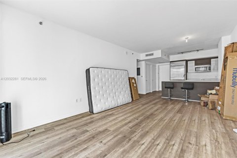 Купить кондоминиум в Майами, Флорида 1 спальня, 68.56м2, № 2083910 - фото 9