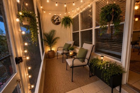 Condo in Kenneth City, Florida, 1 bedroom № 2093402 - photo 5