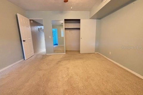 Condo in Kenneth City, Florida, 1 bedroom № 2093402 - photo 20