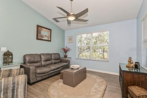 Villa ou maison à vendre à Tampa, Floride: 3 chambres, 98.1 m2 № 1785655 - photo 19