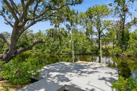 Villa ou maison à vendre à Tampa, Floride: 3 chambres, 98.1 m2 № 1785655 - photo 6