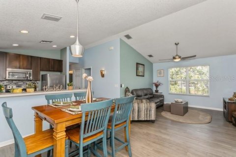Villa ou maison à vendre à Tampa, Floride: 3 chambres, 98.1 m2 № 1785655 - photo 15