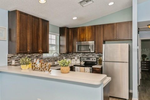 Villa ou maison à vendre à Tampa, Floride: 3 chambres, 98.1 m2 № 1785655 - photo 16