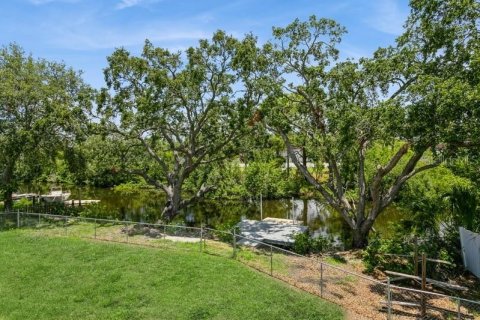 Villa ou maison à vendre à Tampa, Floride: 3 chambres, 98.1 m2 № 1785655 - photo 9