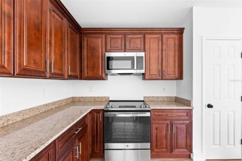 House in Palm Coast, Florida 4 bedrooms, 137.5 sq.m. № 1900458 - photo 8