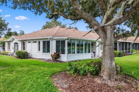 Condo in Sun City Center, Florida, 2 bedrooms  № 1834875 - photo 2