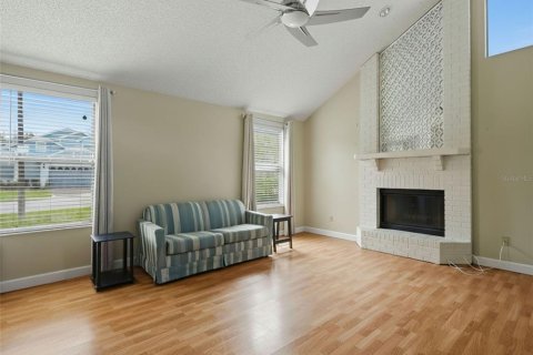 Villa ou maison à vendre à Clearwater, Floride: 3 chambres, 176.33 m2 № 2391146 - photo 4