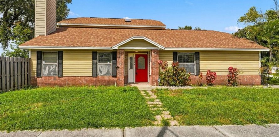 Villa ou maison à Clearwater, Floride 3 chambres, 176.33 m2 № 2391146