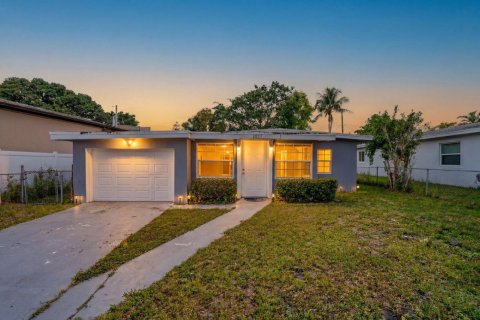 Villa ou maison à Fort Lauderdale, Floride 5 chambres, 181.16 m2 № 2288686
