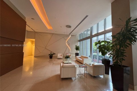 Condominio en alquiler en Miami, Florida, 1 dormitorio № 2047078 - foto 9
